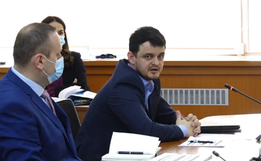 Kryetari i Bordit të RTK-së: Tendencat për të njollosur punën e Bordit të RTK-së, ja sqarimi i testit për drejtorin e ri!